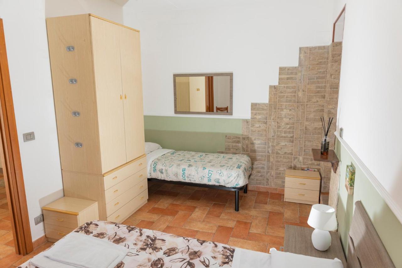 Leto'S Apartment In Sanremo - Parking & Garden Exterior foto